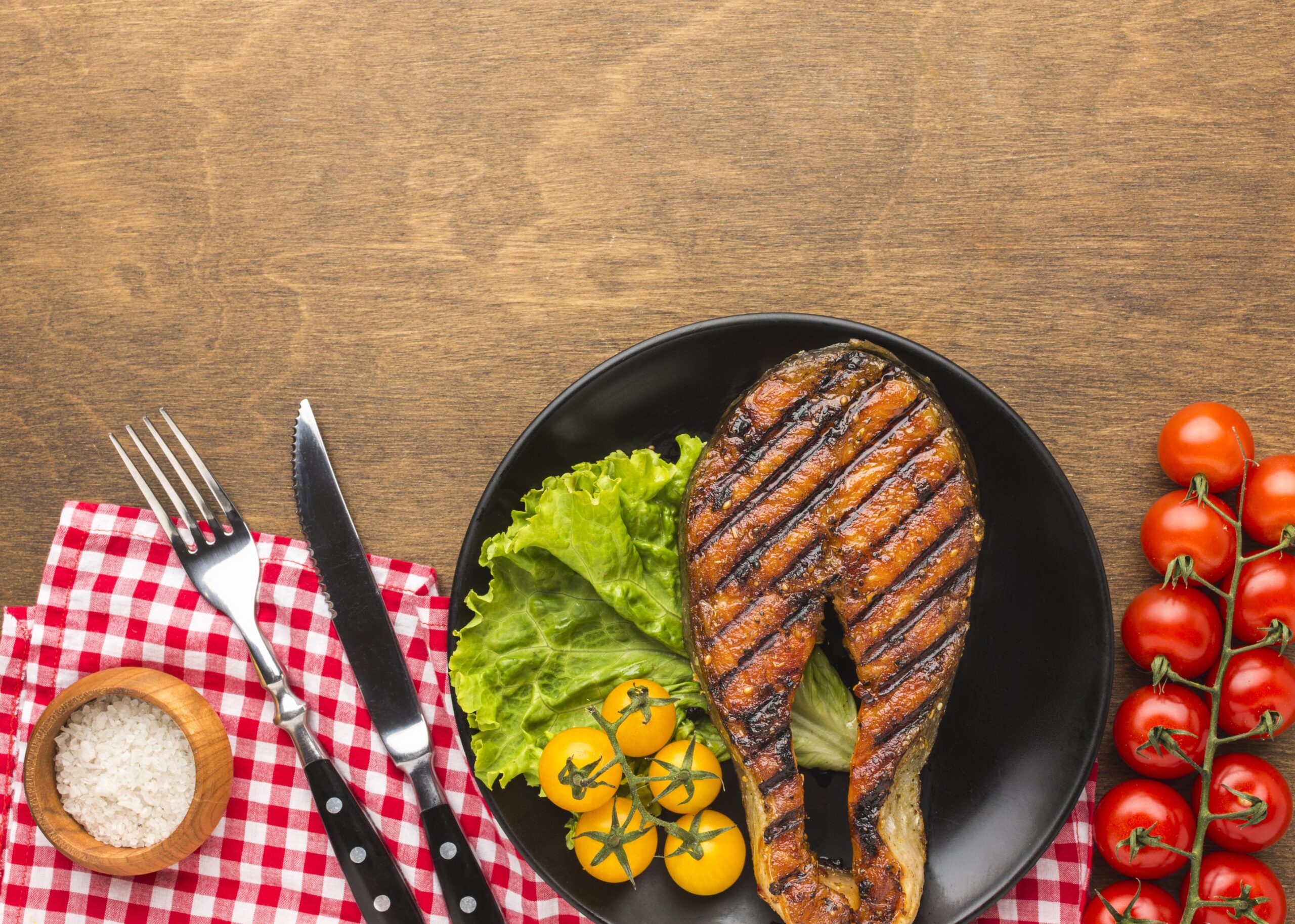 grilled-fish-with-lettuce-view